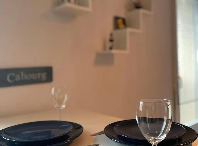 Front De Appartement Cabourg